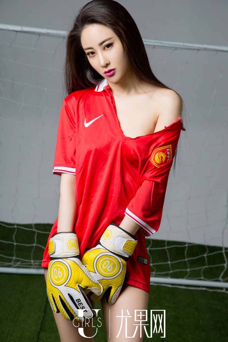 秀色妹子穆菲菲魏飞霞零遮罩福利