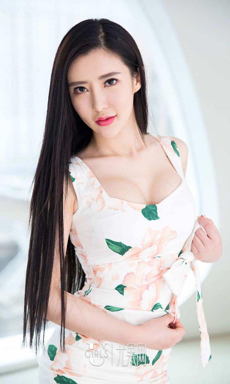 丰满尤物佟蔓无光无遮番号