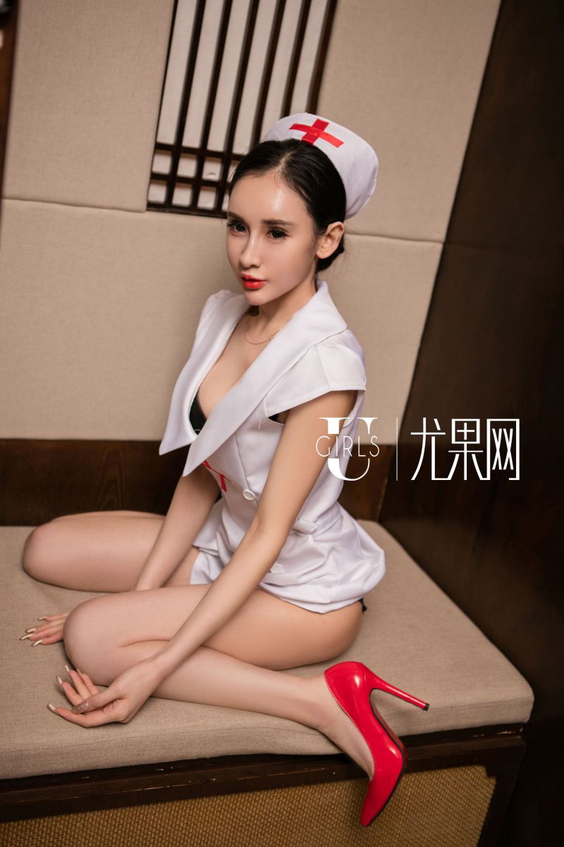 美丽美女阿依努尔瓦娅零遮罩写真
