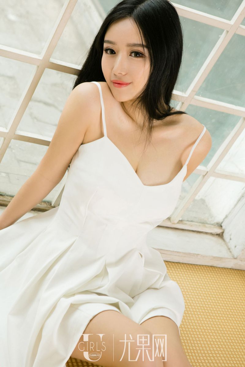 白嫩美人倪叶藤半圣光生图